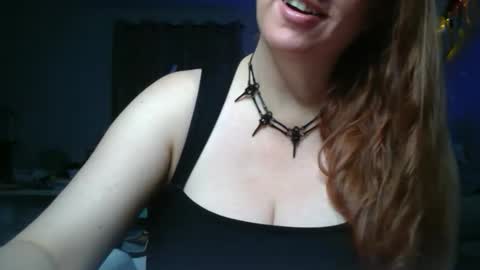Snapshot of climaxfairy chatting on 12-20-25, 11:34 Kate online show from 12-20-25, 11:34
