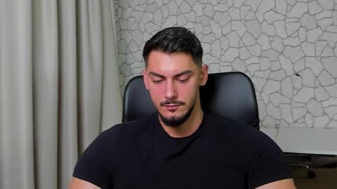 Snapshot of clintmasterss chatting on 11-01-25, 05:09 ClintMasterss online show from 11-01-25, 05:09