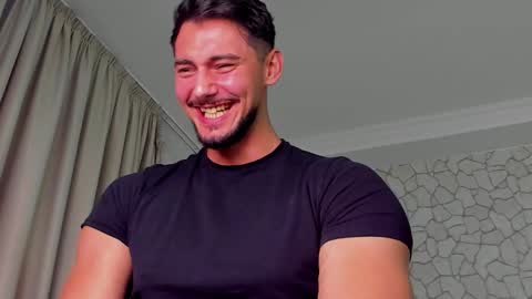 Snapshot of clintmasterss chatting on 12-03-25, 06:21 ClintMasterss online show from 12-03-25, 06:21