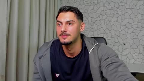 Snapshot of clintmasterss chatting on 12-14-25, 06:08 ClintMasterss online show from 12-14-25, 06:08