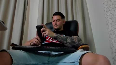 Snapshot of clintmasterss chatting on 06-16-26, 09:34 ClintMasterss online show from 06-16-26, 09:34