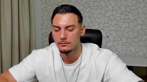 Snapshot of clintmasterss chatting on 07-01-26, 05:31 ClintMasterss online show from 07-01-26, 05:31