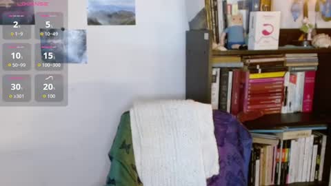 Snapshot of clitia_xx chatting on 10-26-25, 01:33 Clitia online show from 10-26-25, 01:33