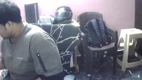 Snapshot of clitorisgspot69 chatting on 01-18-26, 04:55 Raj online show from 01-18-26, 04:55