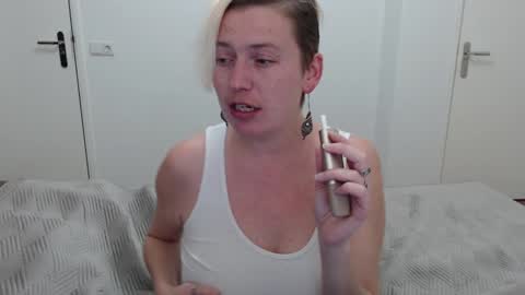 Syl  online show from 02-06-25, 06:02