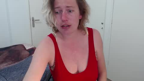 Syl  online show from 03-09-26, 08:29