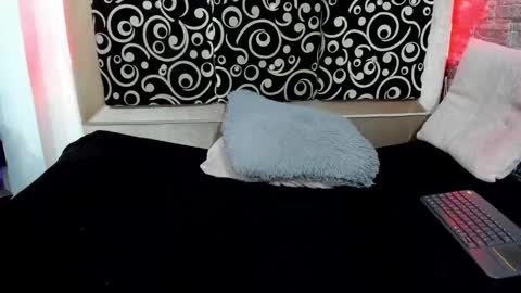 cloe66 online show from 01-20-25, 07:14