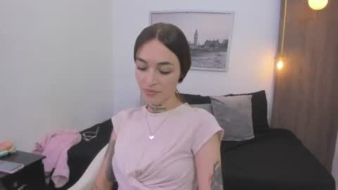 Snapshot of cloe_amazingg chatting on 07-10-26, 08:55 Cloe online show from 07-10-26, 08:55