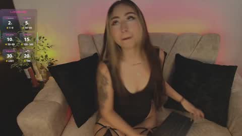 cloe_martinezz_ online show from 05-27-26, 08:17