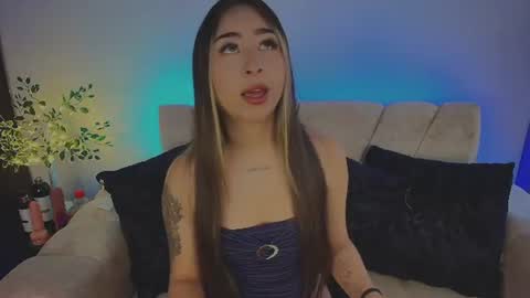 cloe_martinezz_ online show from 07-27-26, 05:31