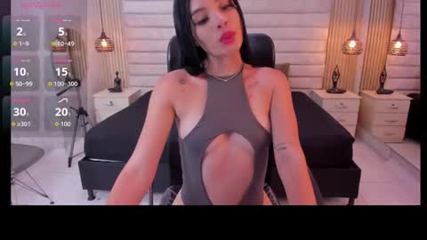 Snapshot of cloe_monroee_ chatting on 06-27-26, 08:25 Cloe online show from 06-27-26, 08:25
