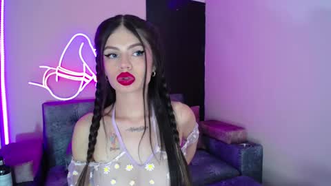 Snapshot of cloe_roouse chatting on 03-04-25, 06:26 Cloe online show from 03-04-25, 06:26