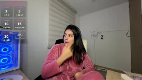 Snapshot of cloe_small08 chatting on 04-29-26, 06:39 cloe small online show from 04-29-26, 06:39