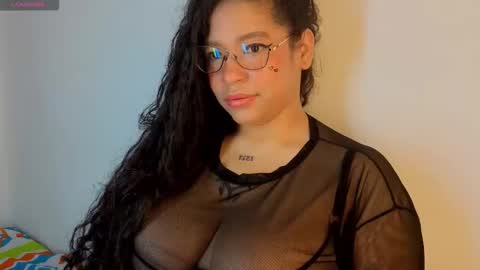 Snapshot of cloebunny_ chatting on 02-10-26, 11:25 Cloe Bunny online show from 02-10-26, 11:25