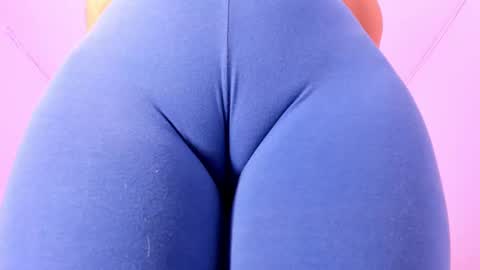 cloe online show from 11-06-25, 12:39