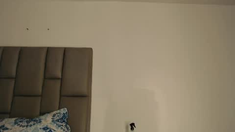 Snapshot of cloehonney chatting on 04-29-26, 10:38 cloe online show from 04-29-26, 10:38