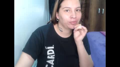 Snapshot of cloepregnant25 chatting on 02-17-26, 03:19 cloepregnant25 online show from 02-17-26, 03:19