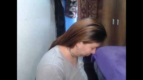 Snapshot of cloepregnant25 chatting on 02-22-26, 02:26 cloepregnant25 online show from 02-22-26, 02:26