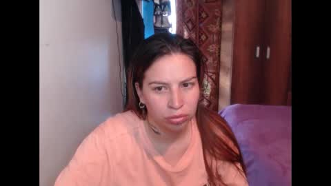 Snapshot of cloepregnant25 chatting on 02-25-26, 01:10 cloepregnant25 online show from 02-25-26, 01:10