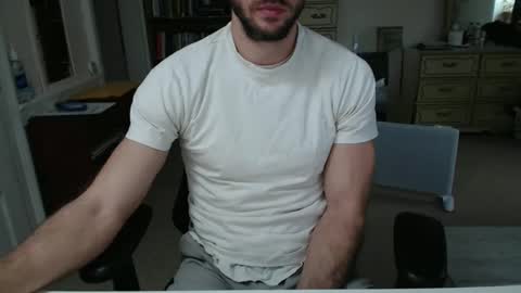 Snapshot of cloud900x chatting on 01-15-25, 05:15 Cloud online show from 01-15-25, 05:15