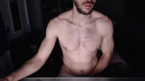 Snapshot of cloud900x chatting on 03-11-25, 08:52 Cloud online show from 03-11-25, 08:52