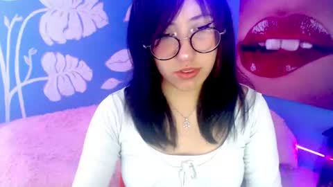 Snapshot of cloud_eli chatting on 06-17-26, 11:23 Elizabeth online show from 06-17-26, 11:23