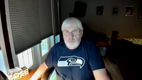 Snapshot of cloudalert62 chatting on 04-08-26, 02:22 cloudalert62 online show from 04-08-26, 02:22