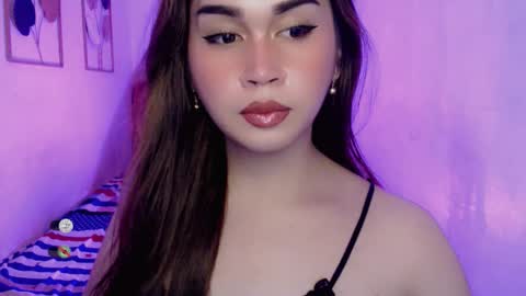 Snapshot of cloudia_babe chatting on 09-27-25, 04:17 Cloudia babe69 online show from 09-27-25, 04:17