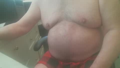 Snapshot of clouds8888 chatting on 10-23-25, 03:33 clouds8888 online show from 10-23-25, 03:33