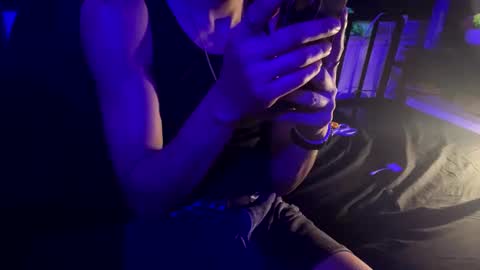 Snapshot of cloudsixtnine chatting on 12-20-25, 10:22 Drew online show from 12-20-25, 10:22