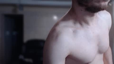 Snapshot of cloudstrife10 chatting on 11-09-25, 09:02 Juank online show from 11-09-25, 09:02