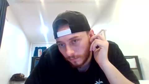 Snapshot of cloudyydayzz chatting on 05-01-26, 09:08 tallhungandcloudy online show from 05-01-26, 09:08