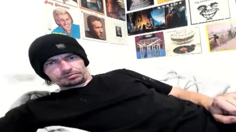 Snapshot of cloudyystarr666 chatting on 11-11-25, 10:04 cloudyystarr666 online show from 11-11-25, 10:04