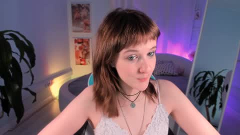 Snapshot of clover_red chatting on 12-04-24, 07:56 Clover follow me online show from 12-04-24, 07:56