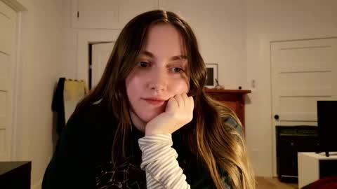 Snapshot of clover_tully chatting on 01-15-26, 04:28 Clover online show from 01-15-26, 04:28