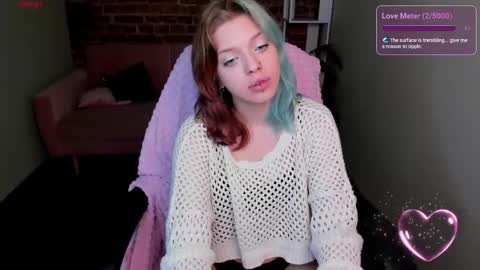 Snapshot of clown_princess chatting on 04-30-26, 11:42 Lina online show from 04-30-26, 11:42