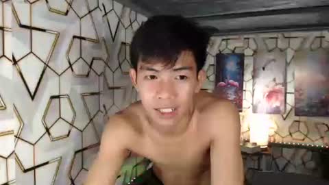 clyde_twinkx online show from 10-04-25, 10:08