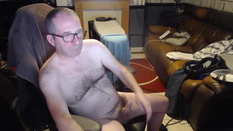 Snapshot of cmac68 chatting on 12-11-24, 07:36 Conno Macleod online show from 12-11-24, 07:36