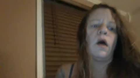 Snapshot of cmorrah chatting on 11-26-25, 06:03 Cmoto online show from 11-26-25, 06:03