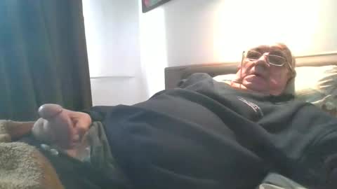 cock9635 online show from 02-24-26, 12:14