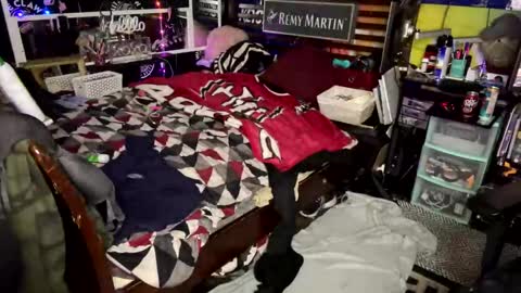 COCK N CREAMZ  WET DREAMZ online show from 12-31-24, 08:37