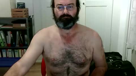 Snapshot of cock_peter chatting on 10-22-25, 05:24 Pete online show from 10-22-25, 05:24