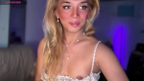 Snapshot of cockprincess_dianna chatting on 03-17-26, 07:44 PrincessDianna IslandGirl CUMSHOW in PVT and PASSWORDSHOW online show from 03-17-26, 07:44
