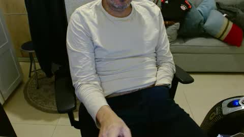 Snapshot of cockydude31 chatting on 12-21-25, 03:24 cockydude31 online show from 12-21-25, 03:24