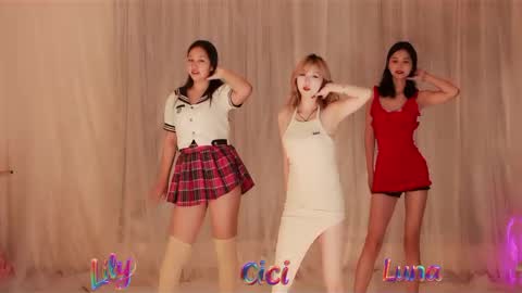 Snapshot of coco2002924 chatting on 12-15-25, 02:49 coco2002924 online show from 12-15-25, 02:49