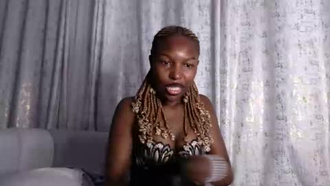 Coco online show from 11-25-25, 08:53