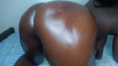 Snapshot of cocoa_devine chatting on 12-20-25, 01:18 cocoa_devine online show from 12-20-25, 01:18