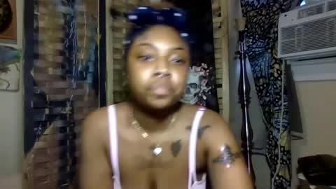 Snapshot of cocochanel197941 chatting on 09-13-25, 01:05 chanel online show from 09-13-25, 01:05