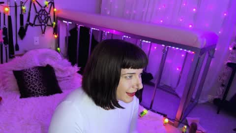 Snapshot of cocodeville chatting on 12-16-24, 03:51 Coco Deville online show from 12-16-24, 03:51