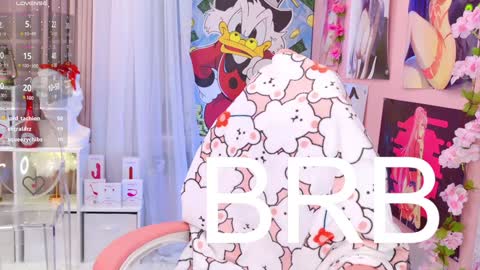Snapshot of coconut_mia chatting on 12-17-24, 12:34 Mia online show from 12-17-24, 12:34